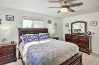 Classy Tucson Escape w/ Fire Pit on 5 Acres! - Pet friendly