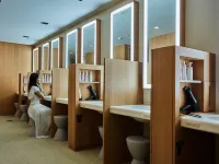 FIRST CABIN NISHI UMEDA - Tiny houses