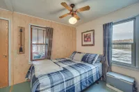 Mason Cabin w/ Private Dock on Marengo Lake! - 3-stjärniga