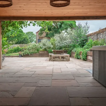 North Norfolk Garden Retreat with Private Hot Tub