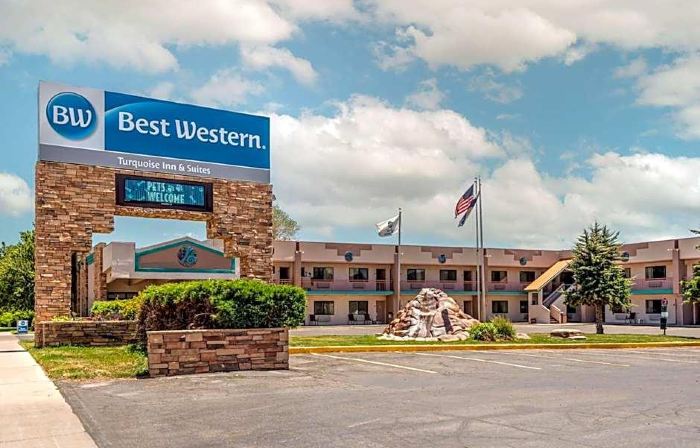Turquoise Inn and Suites Cortez Near Mesa Verde