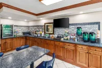 Quality Inn & Suites Gibsonia - Pittsburgh North - Jacuzzi