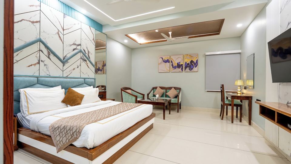 Hotel Leela Grande