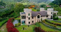 Bambuda Castle - Hostels