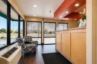 Vagabond Inn Bakersfield South - Cho phép mang theo thú cưng