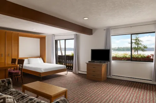 Ramada by Wyndham Campbell River - Wifi