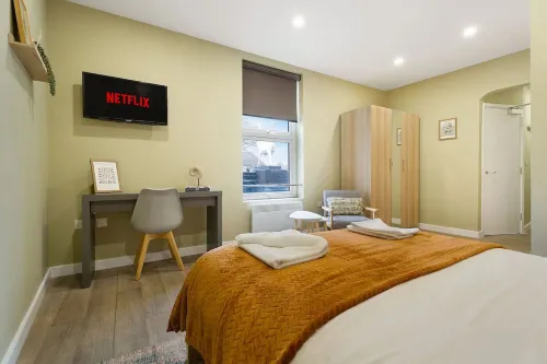 Luxurious 1 Bedroom With Private Parking and Wifi -  Appartamenti vacanze