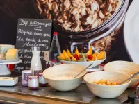 Ibis Issoire - breakfast