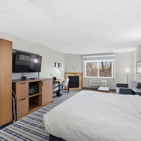 AmericInn by Wyndham White Bear Lake St. Paul