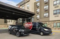 Best Western Premier Freeport Inn Calgary Airport - parking