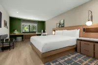 The Inelle, Oakhurst Yosemite, a Tribute Portfolio Hotel - parking