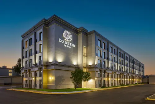 DoubleTree by Hilton Minneapolis Airport - 4-Star