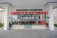 Parkside Mandarin Hotel Pekalongan - Parkplatz