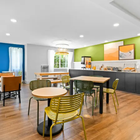 Spark by Hilton Modesto