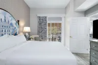 Marriott's Manor Club at Ford's Colony - parking