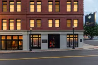 Hotel Savoy Kansas City, Tapestry Collection by Hilton - bar