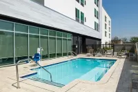 SpringHill Suites Riverside Redlands - Pools