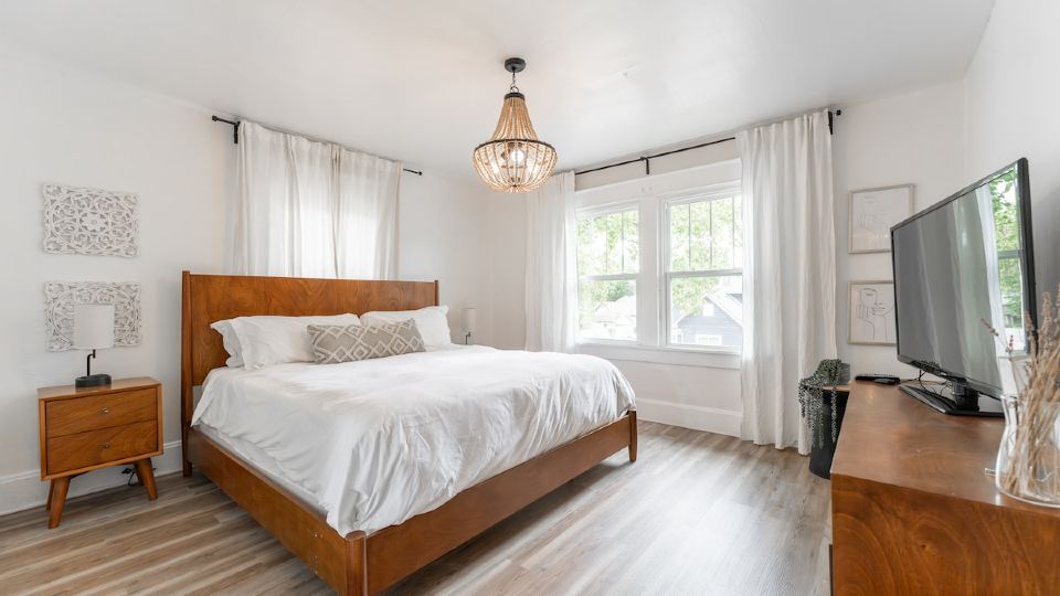 Comfortable Pet-Friendly Home in Indianapolis