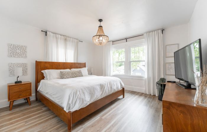 Comfortable Pet-Friendly Home in Downtown