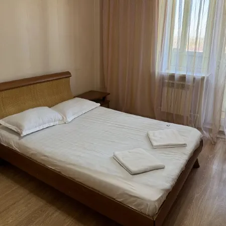Abaia 61 Zamechatelnaya 4kh Komnatnaya Flat
