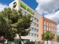 B&B Hotel Zaragoza Plaza Mozart Hotels near Arrabal