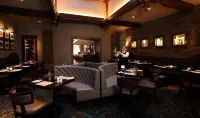 Golden Lion Hotel - breakfast