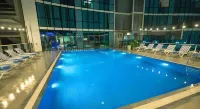 New Wave Hotel - romantis