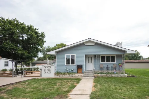 'the Cech Inn' in Columbus: Walk to Pawnee Park! - Wifi