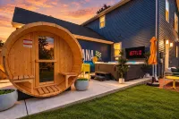 Indy Escape Sauna Hot Tub Firepit Games - Bintang 3