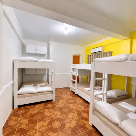 Wendy's Apartelle