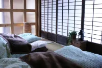 90 Minutes from Shinjuku An Old Folk House with a Hotel di Uenohara