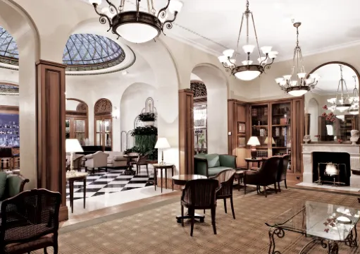 巴黎千琇悅飯店