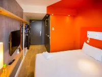 Ibis Budget Beauvais Aeroport Hotels in Essuiles-Saint-Rimault