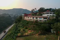 The Dukes Retreat, Khandala