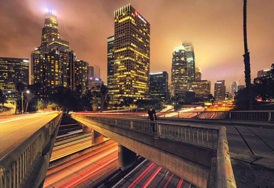 1. 로우스 할리우드..