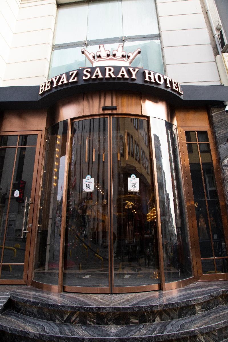 Hotel Beyaz Saray (The Hotel Beyaz Saray)