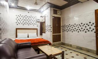 Goroomgo Brij Dham Guest House Mathura