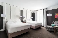 The Commonwealth Hotel dekat Virginia Union University