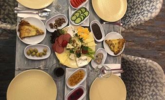 Asia Lees Inn Hotel - Housity