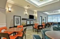 Hampton Inn Palm Beach Gardens - parking