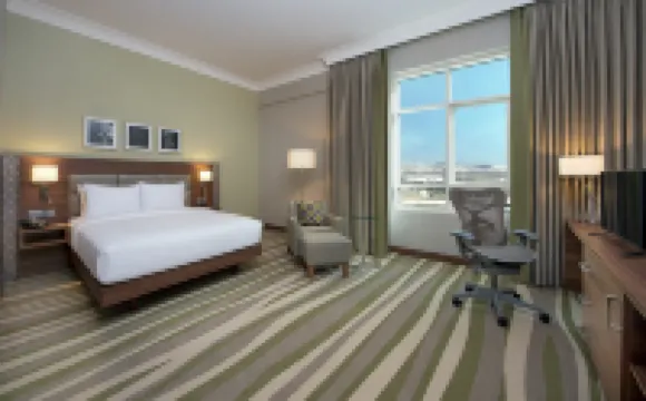Hilton Garden Inn Dubai Al Muraqabat - Deira