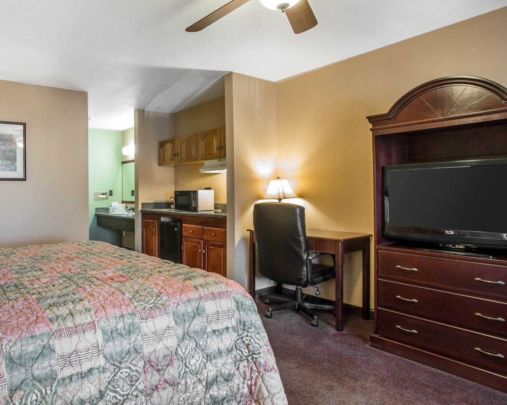 Quality Inn & Suites Cameron Park Shingle Springs