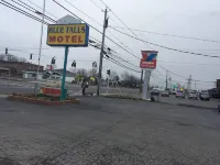 Blue Falls Motel