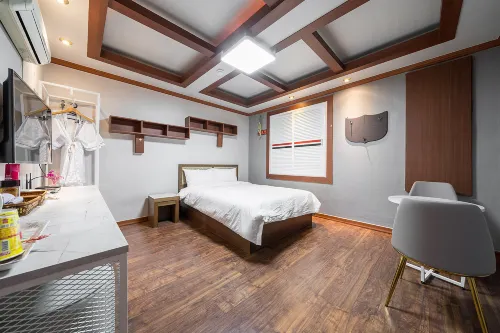 Goseong Gongnyong Hotels in Goseong-gun