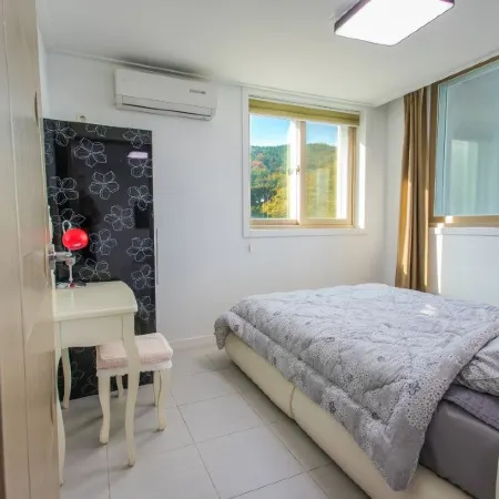 Geoje Rockspa Pension