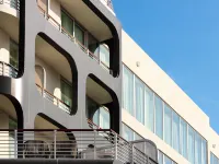 Kimpton HOTEL PALOMAR SOUTH BEACH by IHG Hotels near Britto Central