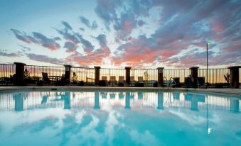 Holiday Inn Express & Suites Willcox