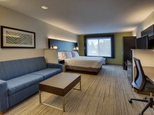 Holiday Inn Express & Suites Morris