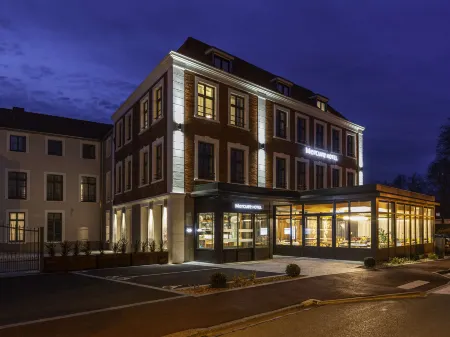Mercure Saint-Omer Centre Gare Отели в г. Клермаре