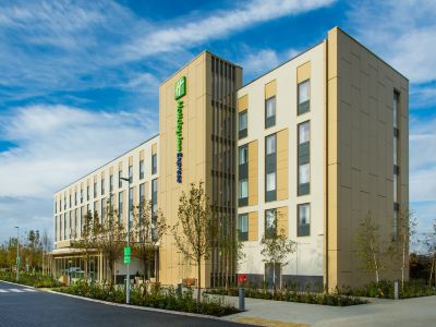 Holiday Inn Express BICESTER by IHG